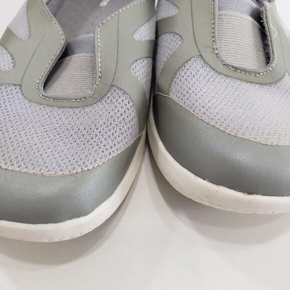 Lands End Woman's Grey Slip-ons / Flats, Size 7.5 - Picture 5 of 7